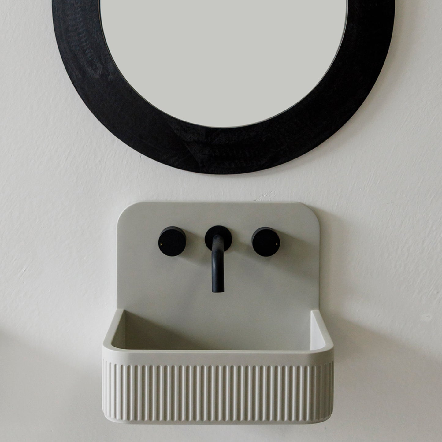 Horizon High back fluted Light Grey Concrete Vessel Basin