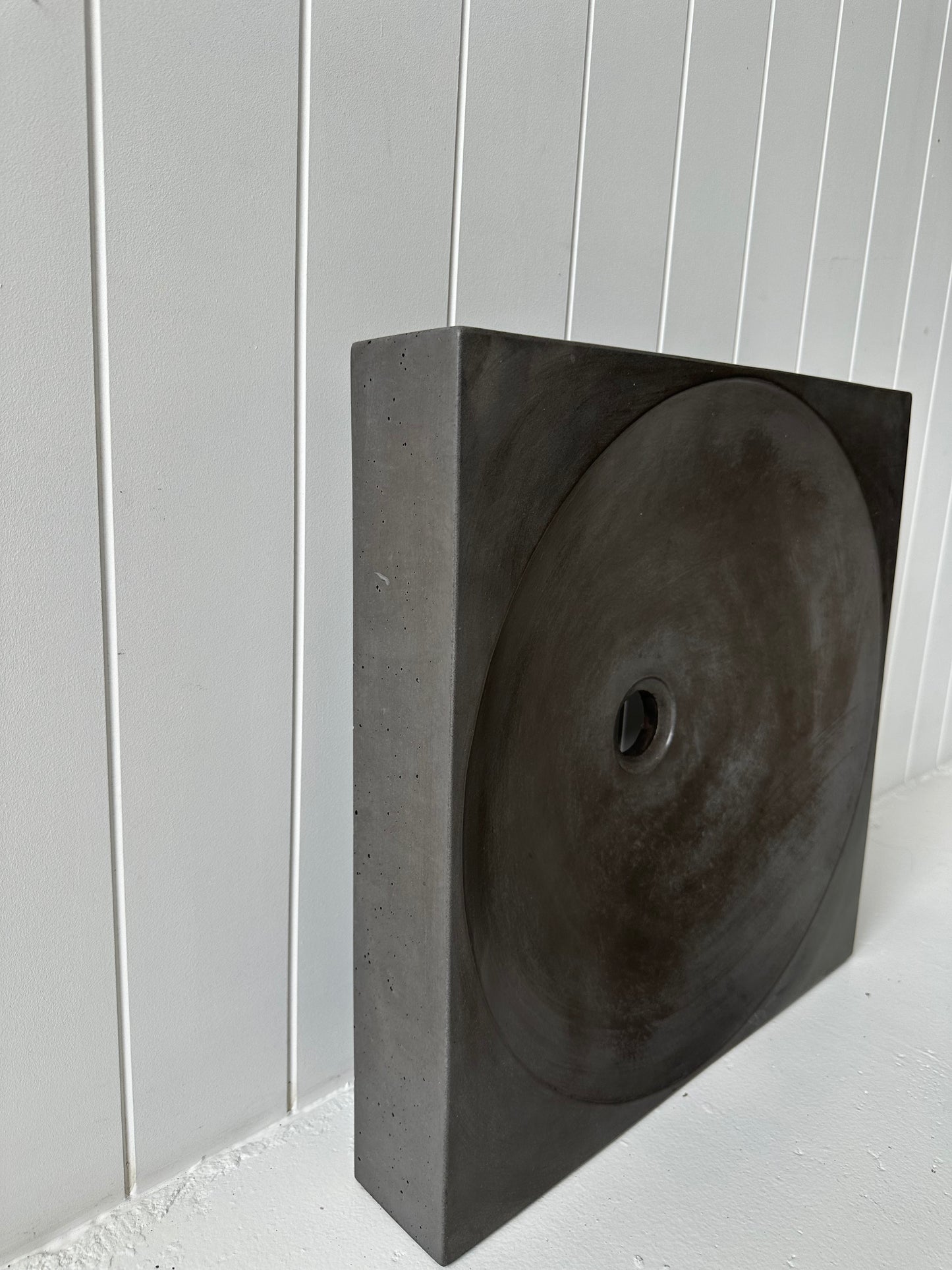 Pan Vessel Concrete Vessel Basin in Storm